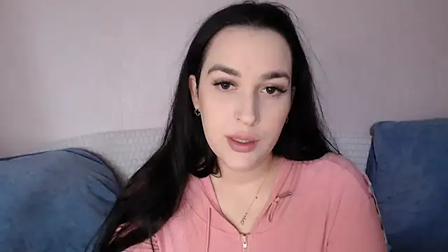 Snapshot of vitalina_freedom chatting on 10.15.25 vitalina freedom online show from 10.15.25