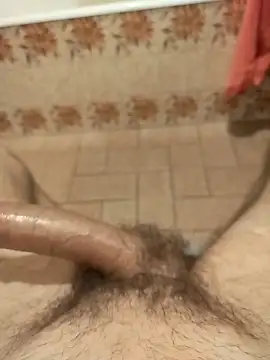 Snapshot of Neria chatting on 01.28.25 Neria online show from 01.28.25