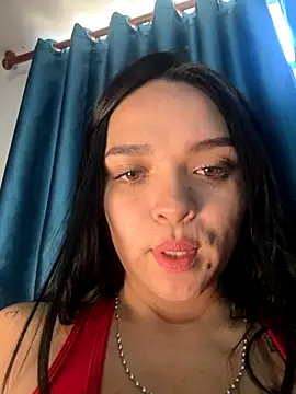 Snapshot of Dione__ chatting on 09.24.25 Dione online show from 09.24.25