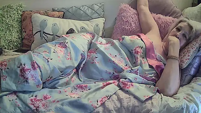 MaggieMoonxxx online show from 12.29.24