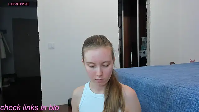 Snapshot of Peggy_Beauty chatting on 07.20.26 Peggy Beauty online show from 07.20.26