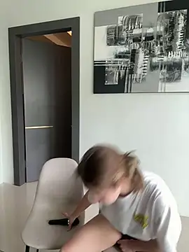 Nura n Sarah online show from 12.08.24