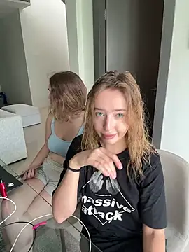 Nura n Sarah online show from 02.07.25