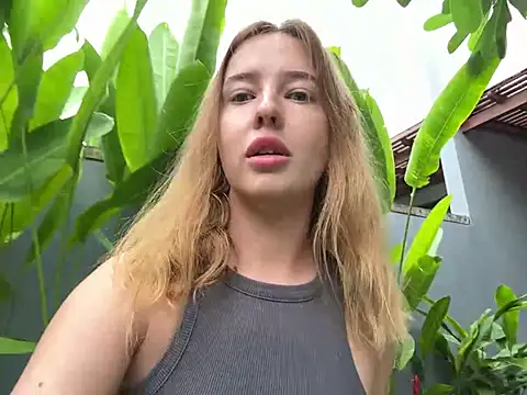 Nura n Sarah online show from 02.24.25