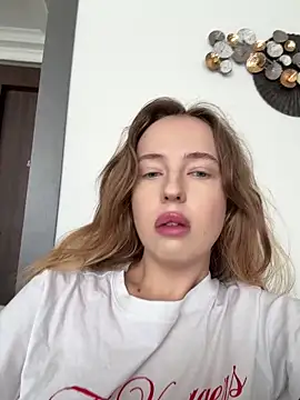 Nura n Sarah online show from 04.10.26