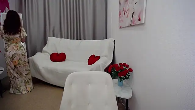 MrnMs Smith online show from 01.05.25