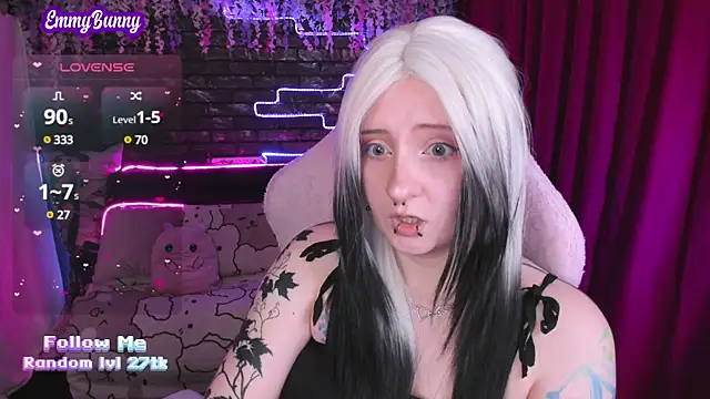 EmmyBunny online show from 03.13.25