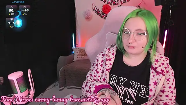 EmmyBunny online show from 11.05.25