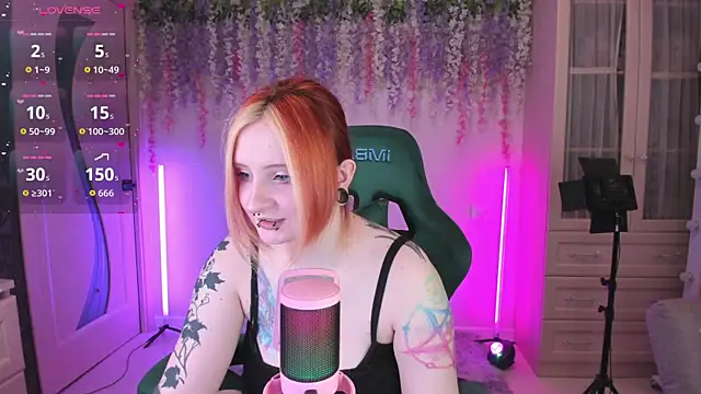 EmmyBunny online show from 04.16.26