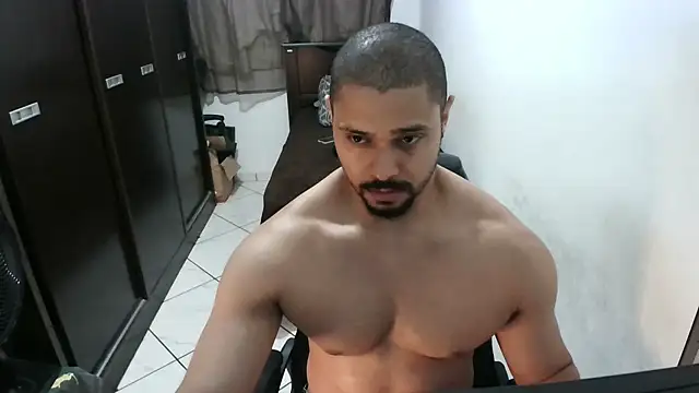 Snapshot of Brian_Aries chatting on 09.25.25 Brian Aries online show from 09.25.25