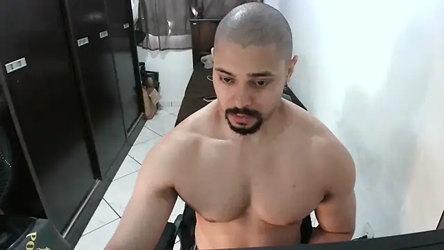 Snapshot of Brian_Aries chatting on 10.21.25 Brian Aries online show from 10.21.25