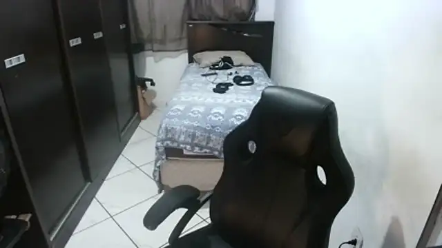 Snapshot of Brian_Aries chatting on 01.13.26 Brian Aries online show from 01.13.26