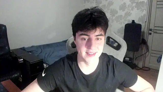 Snapshot of Knuckles17 chatting on 02.06.26 Knuckles17 online show from 02.06.26