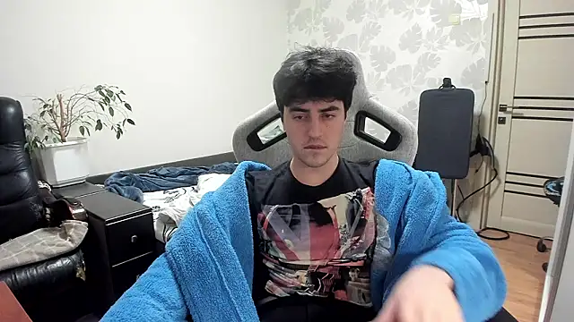 Snapshot of Knuckles17 chatting on 02.16.26 Knuckles17 online show from 02.16.26