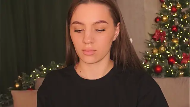 Snapshot of MaryHillty chatting on 12.15.24 MaryHillty online show from 12.15.24