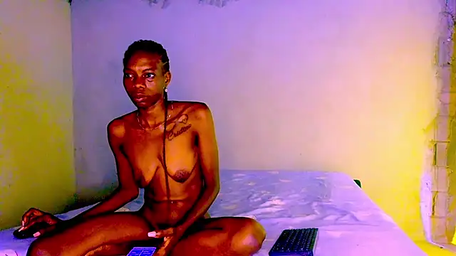 Snapshot of nzanizy chatting on 01.15.25 nzanizy online show from 01.15.25