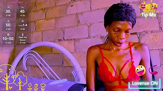 Snapshot of nzanizy chatting on 11.23.25 nzanizy online show from 11.23.25