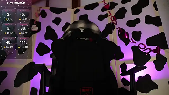 BlueCherryy online show from 02.09.25