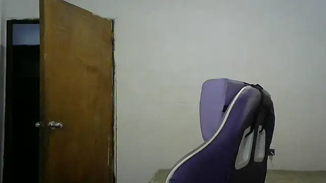 Snapshot of antonellasex1998 chatting on 10.09.25 antonellasex1998 online show from 10.09.25