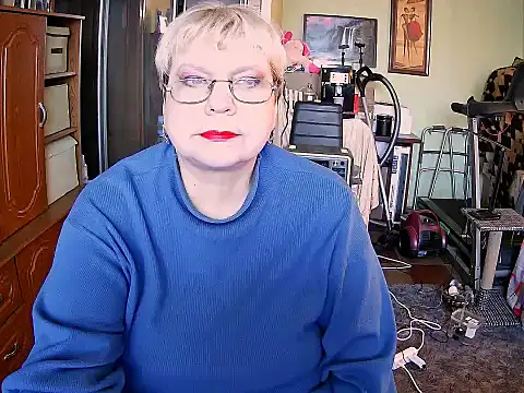 Snapshot of LOLA8888 chatting on 11.03.25 LOLA8888 online show from 11.03.25