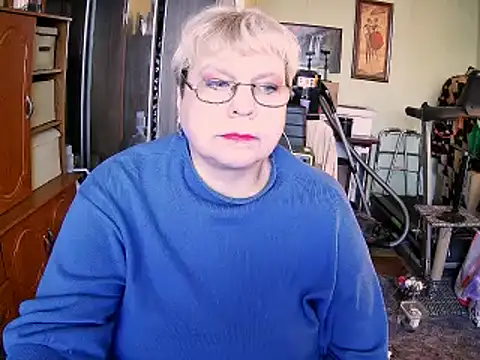 Snapshot of LOLA8888 chatting on 11.14.25 LOLA8888 online show from 11.14.25