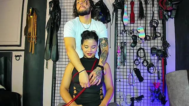 Snapshot of Twisted_Fantasy chatting on 02.12.25 Twisted Fantasy online show from 02.12.25