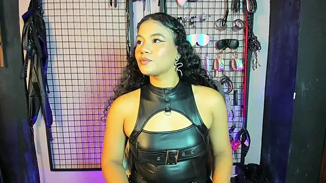 Snapshot of Twisted_Fantasy chatting on 02.16.25 Twisted Fantasy online show from 02.16.25