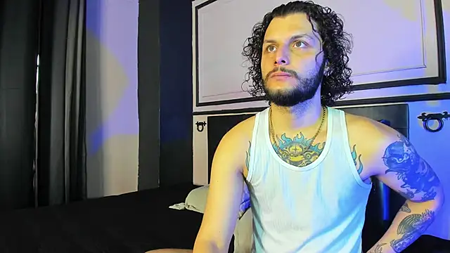 Snapshot of Twisted_Fantasy chatting on 02.26.25 Twisted Fantasy online show from 02.26.25