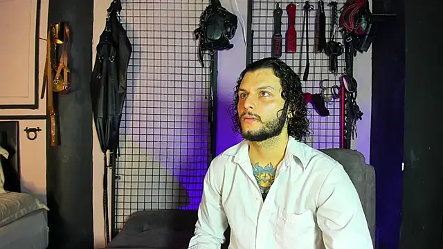 Snapshot of Twisted_Fantasy chatting on 02.27.25 Twisted Fantasy online show from 02.27.25