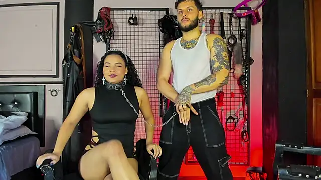 Snapshot of Twisted_Fantasy chatting on 12.19.25 Twisted Fantasy online show from 12.19.25