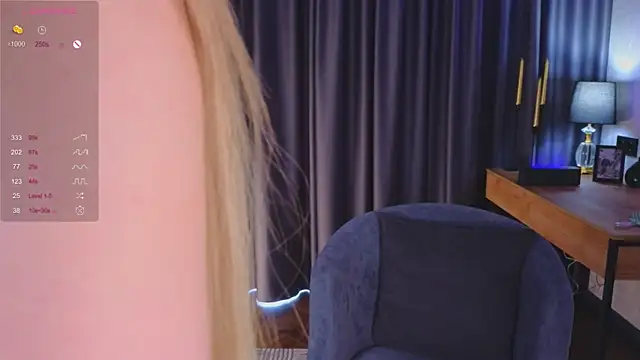 Snapshot of RaiArgand chatting on 03.09.25 RaiArgand online show from 03.09.25