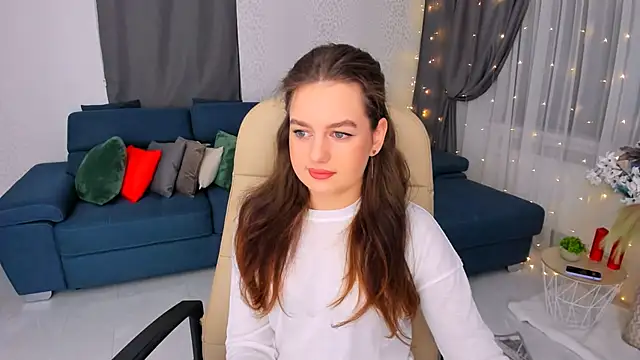 MiracleCurly online show from 02.07.25