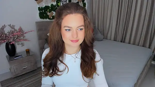 MiracleCurly online show from 02.08.25