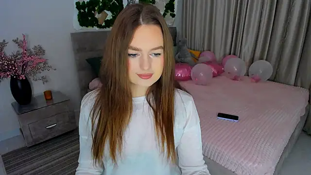 MiracleCurly online show from 02.24.25