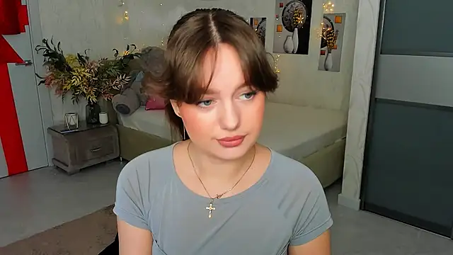 MiracleCurly online show from 03.11.25