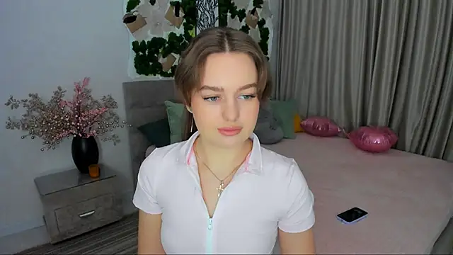 MiracleCurly online show from 03.14.25