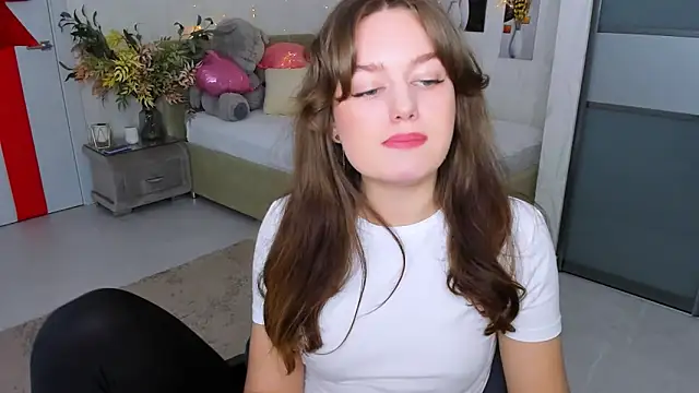 MiracleCurly online show from 03.16.25