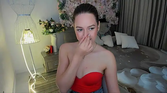 MiracleCurly online show from 11.17.25