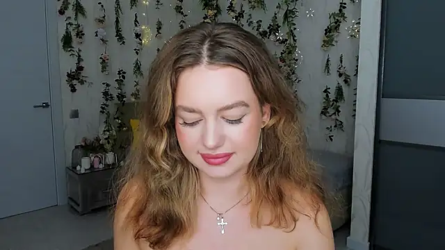 MiracleCurly online show from 11.28.25