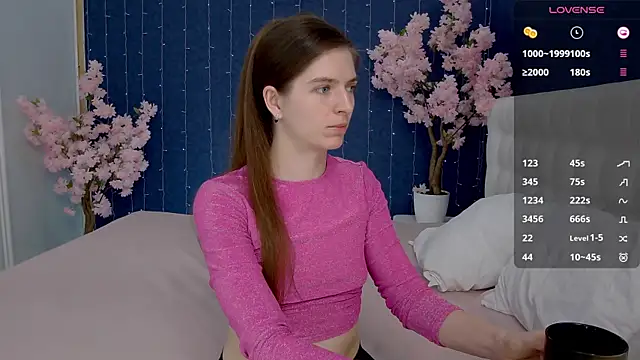 Snapshot of -Mirror-Girl- chatting on 02.07.25 -Mirror-Girl- online show from 02.07.25