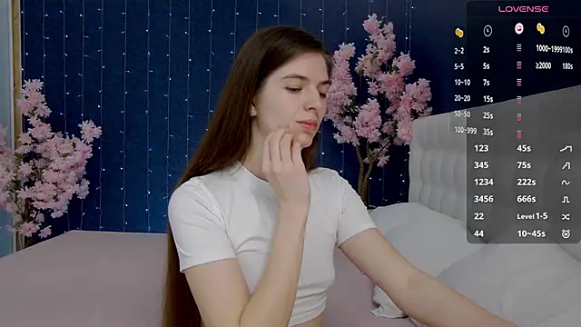 Snapshot of -Mirror-Girl- chatting on 03.11.25 -Mirror-Girl- online show from 03.11.25