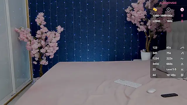 Snapshot of -Mirror-Girl- chatting on 03.15.25 -Mirror-Girl- online show from 03.15.25