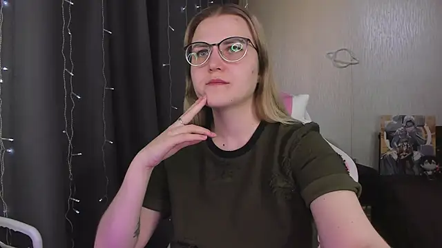 MissBrightShine online show from 03.28.26