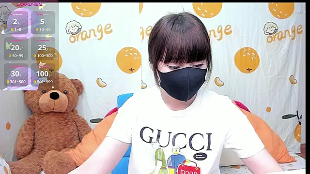 alonelove   online show from 10.13.25