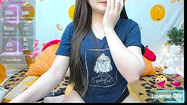 alonelove   online show from 02.25.26