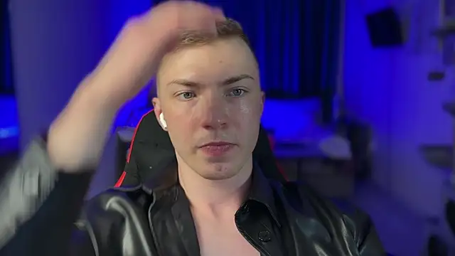 Snapshot of iron__chap chatting on 02.11.26 iron chap online show from 02.11.26