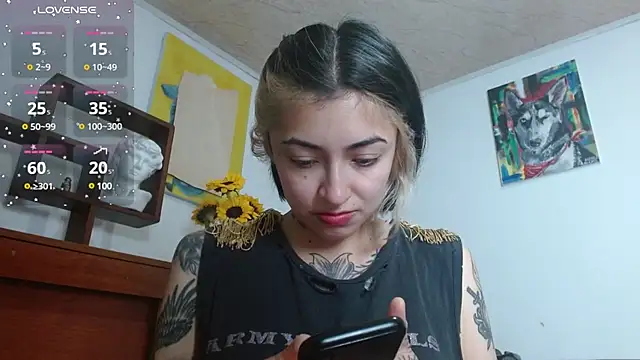 ZoeBakers  online show from 02.08.25