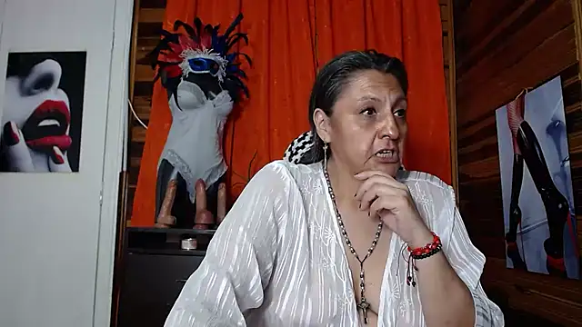 merlyna goldens online show from 02.07.25