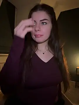 EllyNora online show from 01.18.25