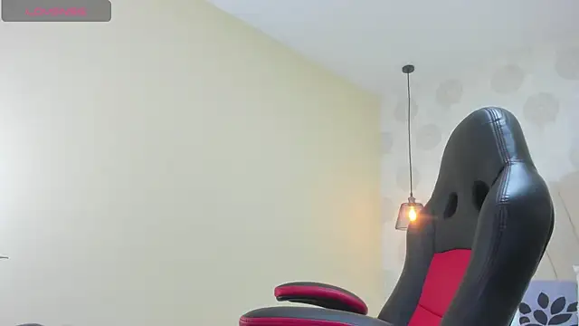 Snapshot of valery_smitd chatting on 02.19.25 valery smitd online show from 02.19.25